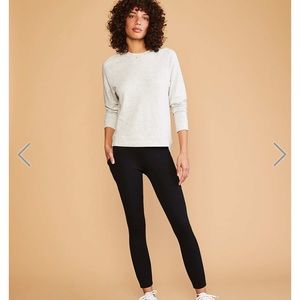 Ponte travel pocket legging Lou and Grey NWT